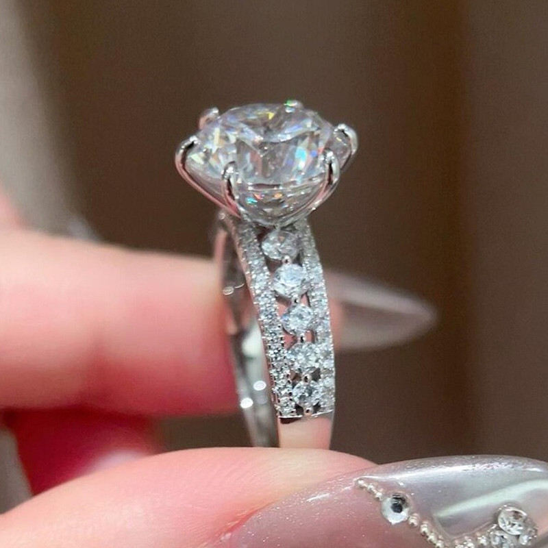 Moissanite Engagement Ring 1 Carat - แหวนผู้หญิง 4 กะรัต ประดับมอยส์ซาไนต์ คาร์บอนสูง คลาสสิก
