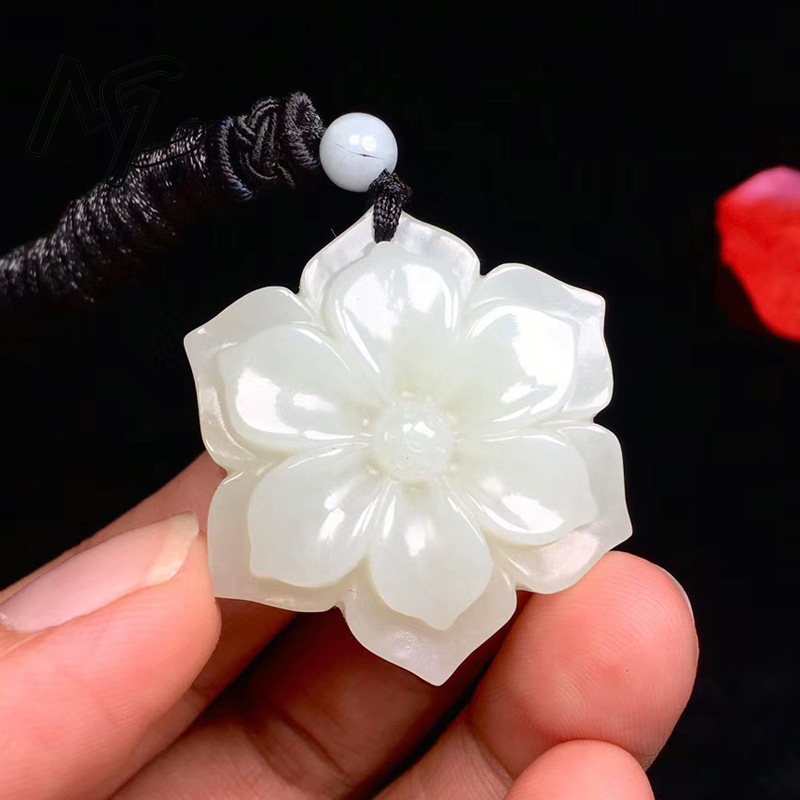 Necklaces - จีนธรรมชาติหยกสีขาวห้าเหลี่ยมดอกไม้จี้แกะสลักสุภาพสตรีสร้อยคอแฟชั่นเครื่องประดับแฟนแม่ของขวัญ