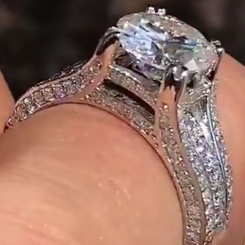 แหวนแต่งงาน/หมั้น/ครบรอบ ทองคำ - Moissanite Engagement Ring 1 Carat บทวิจารณ์และราคา