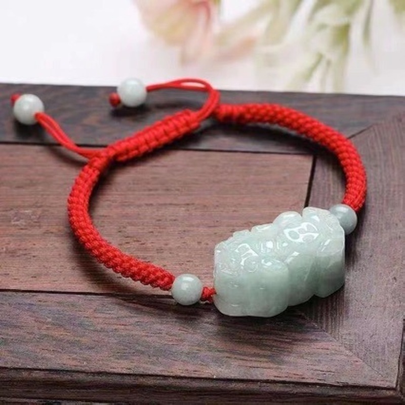 กำไลหยกแท้เกรด A รูปปี่เซียะสำ - Bracelets บทวิจารณ์และราคา