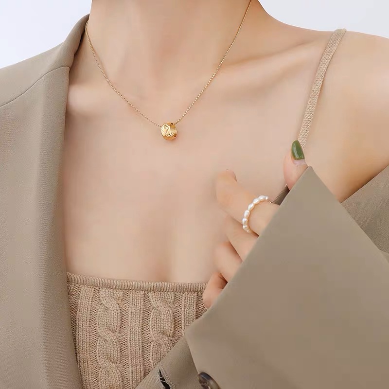 สร้อยคอจี้ลูกปัดกลมรูปสี่เหลี่ - Cross Pendant Necklace Gold บทวิจารณ์และราคา