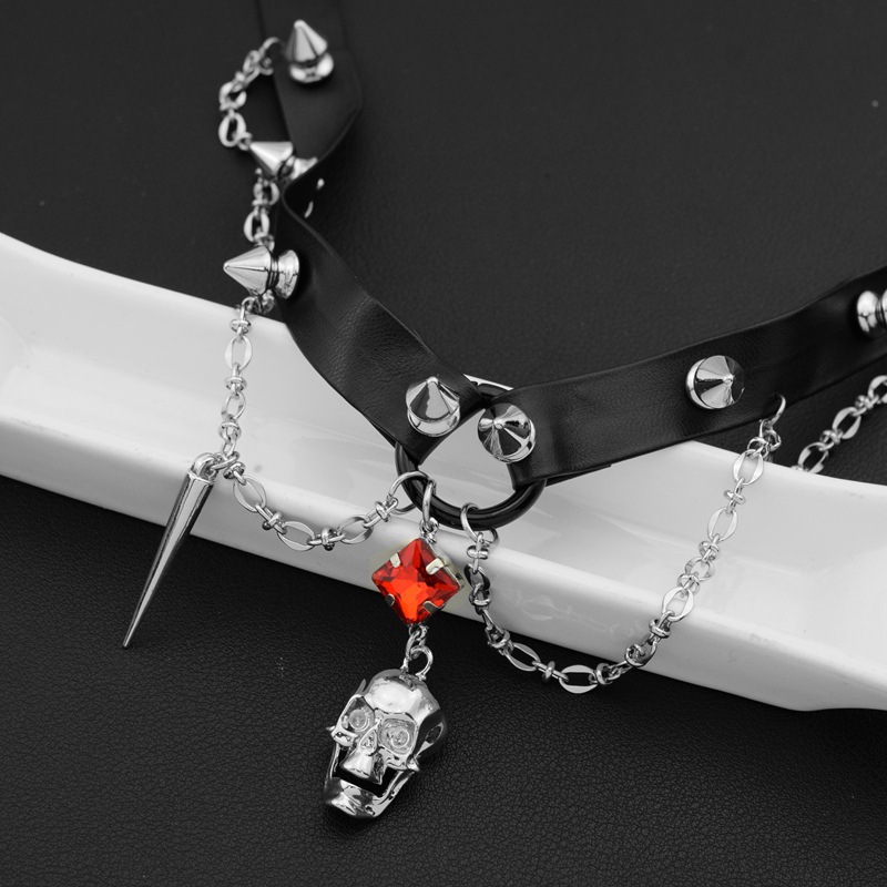 สร้อยคอหนังรูปหัวกะโหลกสีดำ สไ - Goth Punk Spike Choker บทวิจารณ์และราคา