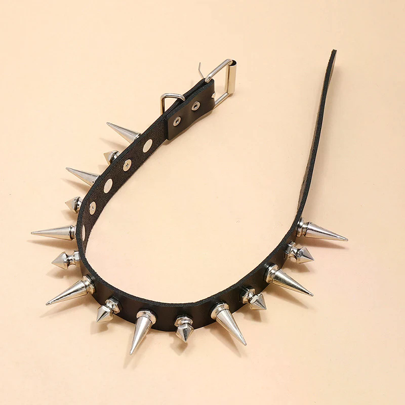 สร้อยคอหนังเทียมสไตล์พังก์แบบย - Goth Punk Spike Choker บทวิจารณ์และราคา