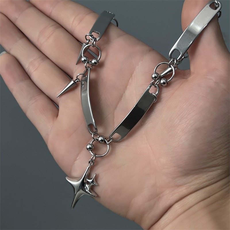 สร้อยคอช็อคเกอร์สไตล์พังก์ฮิปฮ - Goth Punk Spike Choker บทวิจารณ์และราคา