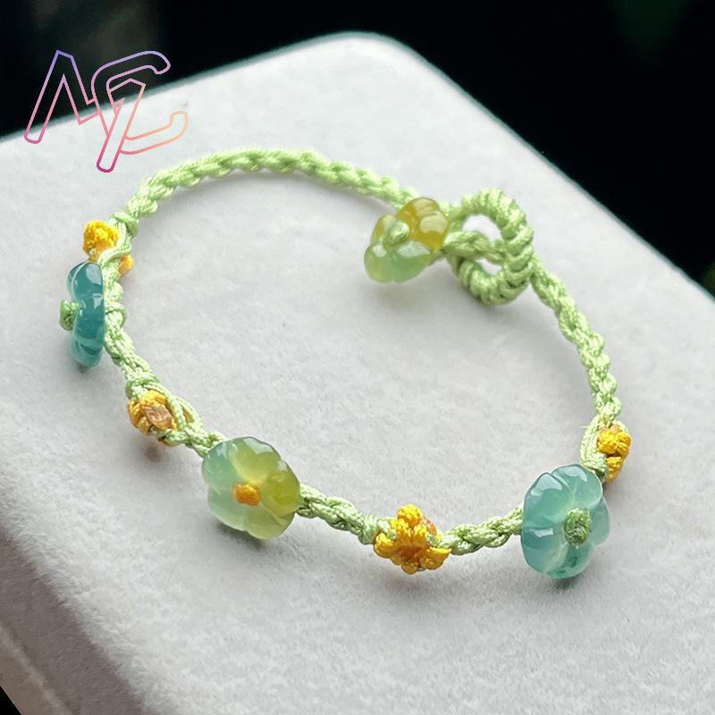 มุกหยกพม่าสร้อยข้อมือดอกไม้เคร - Bracelets บทวิจารณ์และราคา