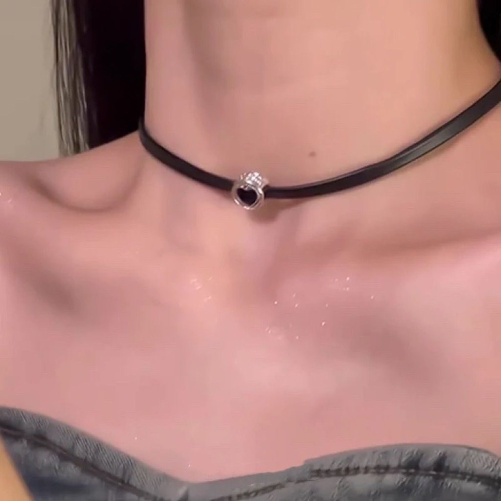 สร้อยคอจี้รูปหัวใจสไตล์โกธิค Y - Layered Pendant Necklace Aesthetic บทวิจารณ์และราคา