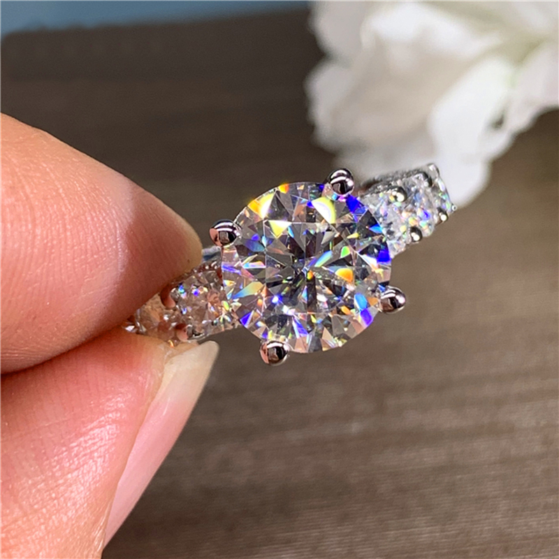 แหวนแต่งงานผู้หญิงทองคำขาว 18K - Moissanite Engagement Ring 1 Carat บทวิจารณ์และราคา