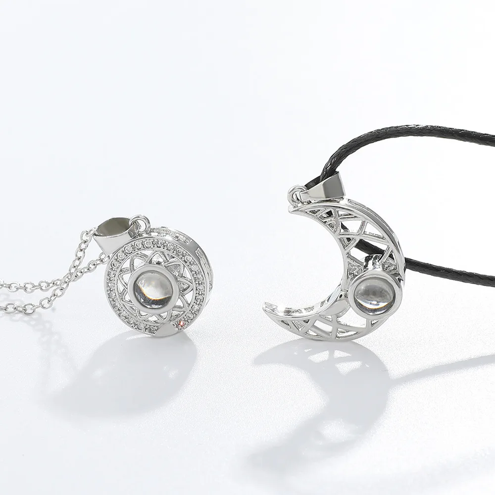 สร้อยคอคู่แม่เหล็ก 2 ชิ้น ฉายภ - Magnetic Couple Matching Necklaces บทวิจารณ์และราคา