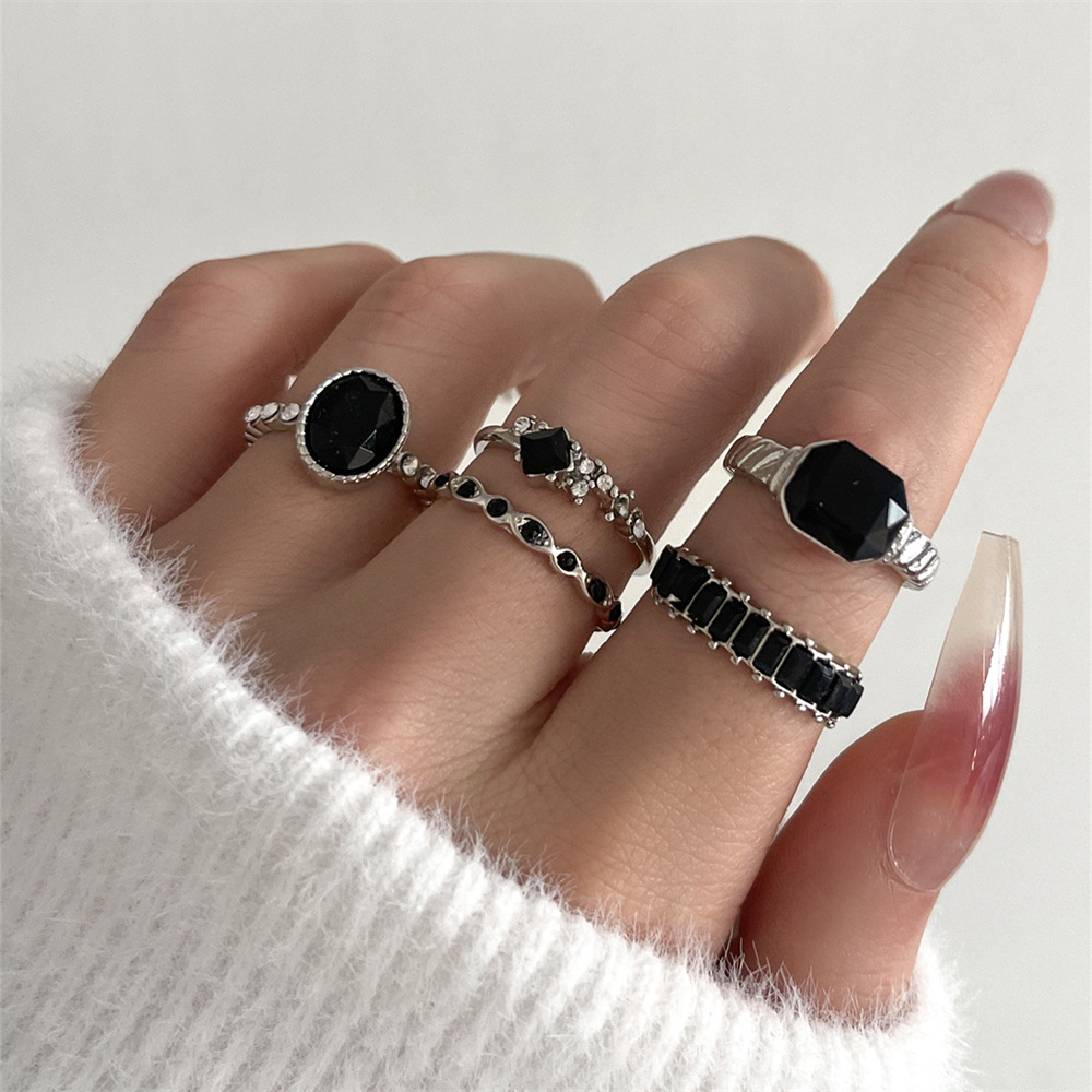 Retro คริสตัลสีดําชุดแหวนหินสํ - Vintage Punk Knuckle Rings Set บทวิจารณ์และราคา