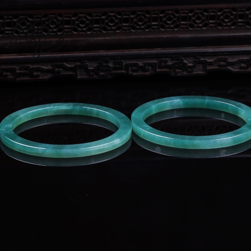 หยกธรรมชาติ 48-62 มม. หยกพม่าส - Bracelets บทวิจารณ์และราคา